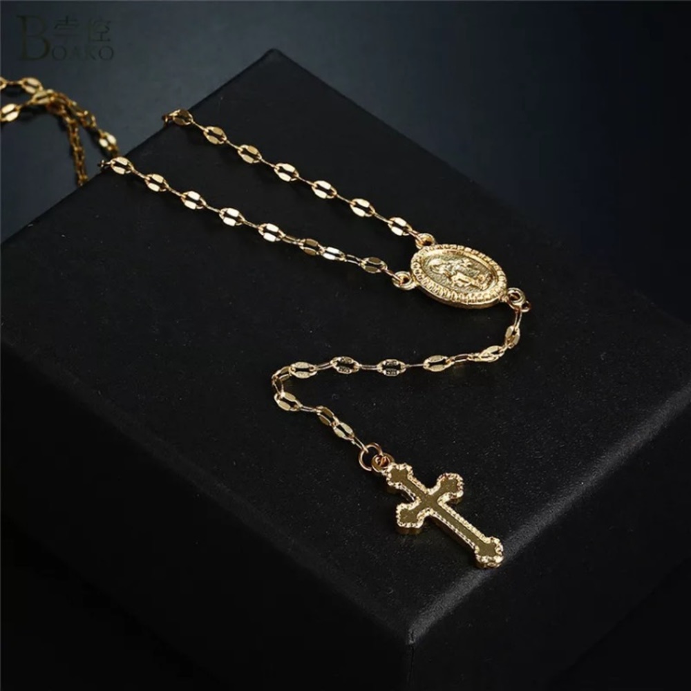 Vintage Gold Cross Pendant Necklace - Picture 3 of 5